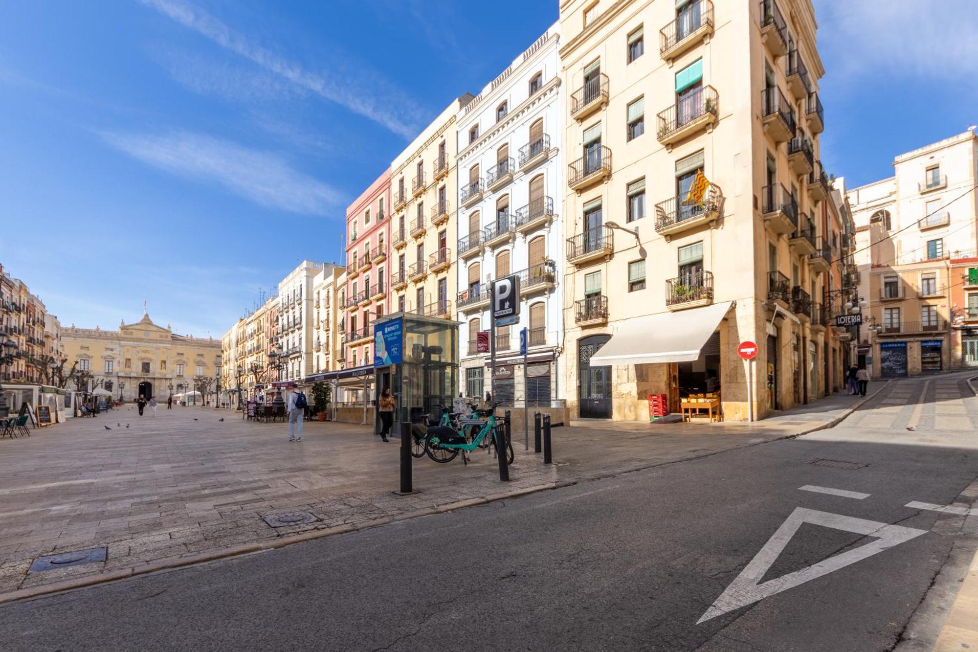 Grooovy Duplex Amb Terrassa Apartment Tarragona Ngoại thất bức ảnh